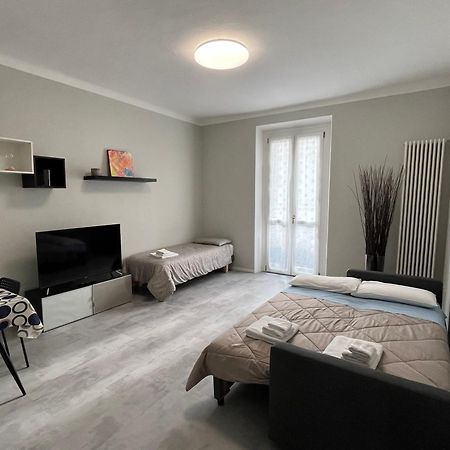 Giacomino Apartment Central Station Милан Экстерьер фото